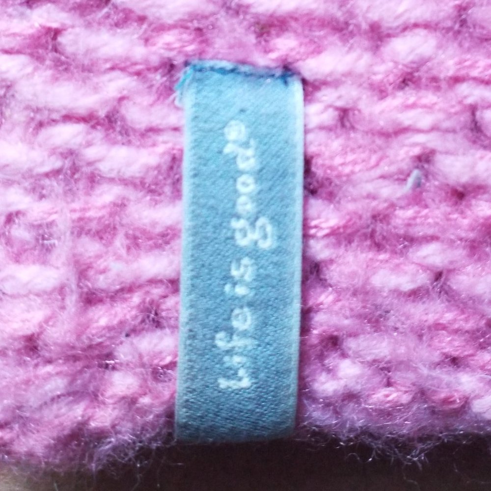 Pink knit hat - Picture 4 of 4